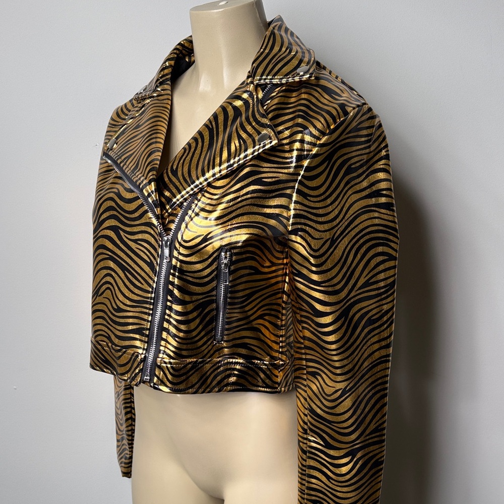 AKIRA Gold and Black Zebra-Print Cropped Moto Jacket - Picture 2 of 7